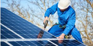 Installation Maintenance Panneaux Solaires Photovoltaïques à Doncieres